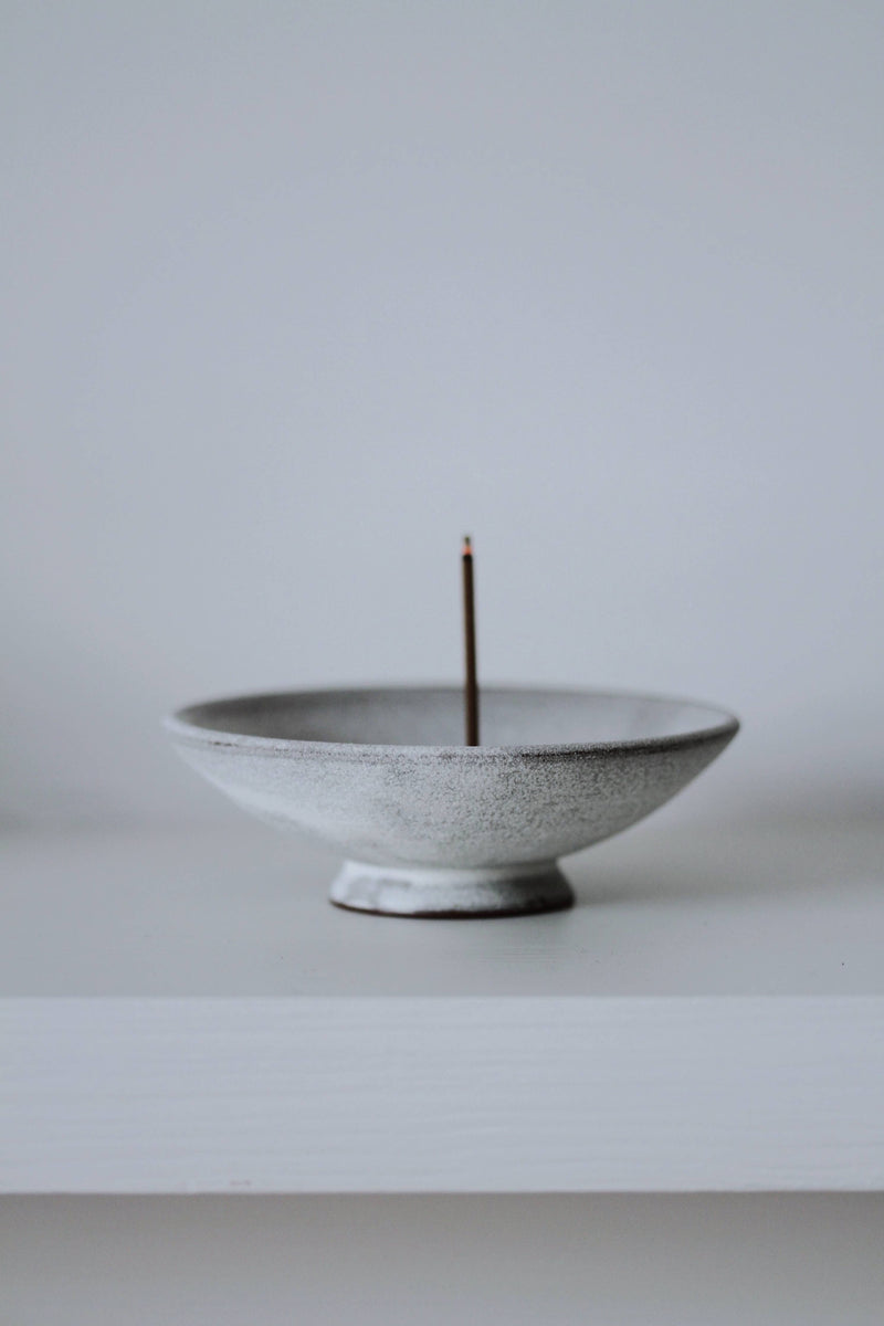 Incense Chalice in Terracotta ( earth & cloud ) Zen. Artisan