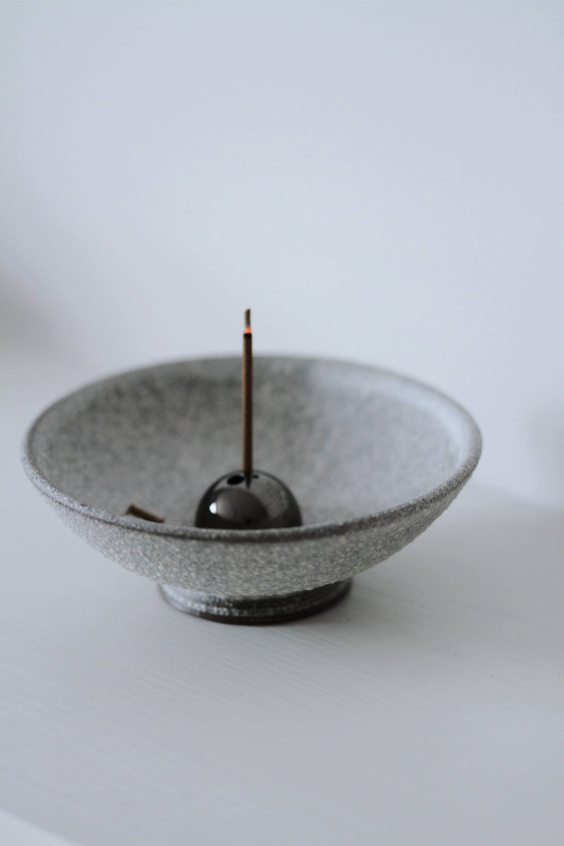 Incense Chalice in Terracotta ( earth & cloud ) Zen. Artisan
