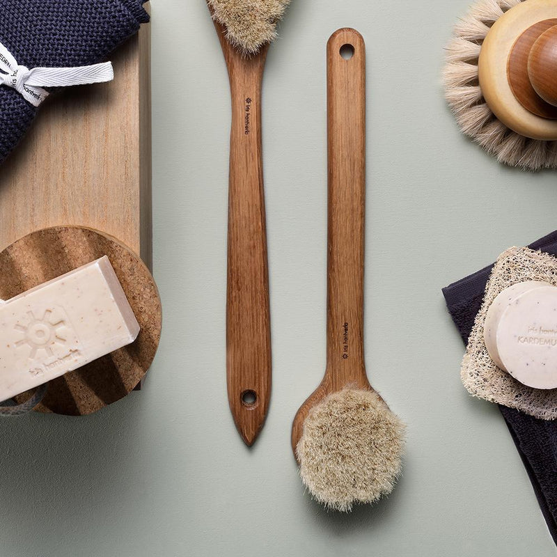 Oiled Oak Bath Brush With Handle