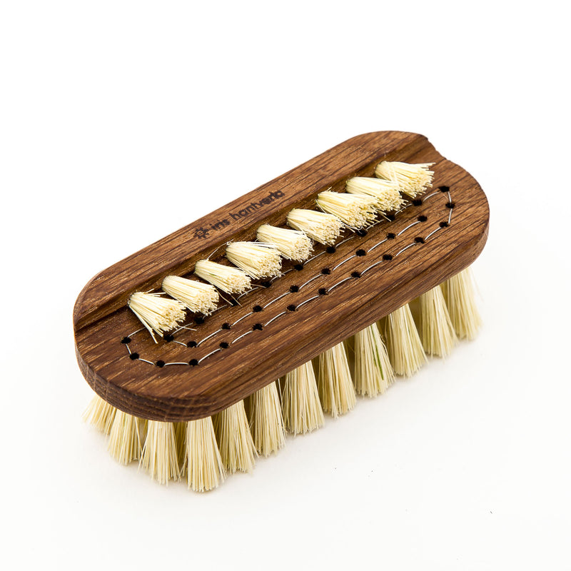 Oiled Oak & Tampico Bristle Nail Brush
